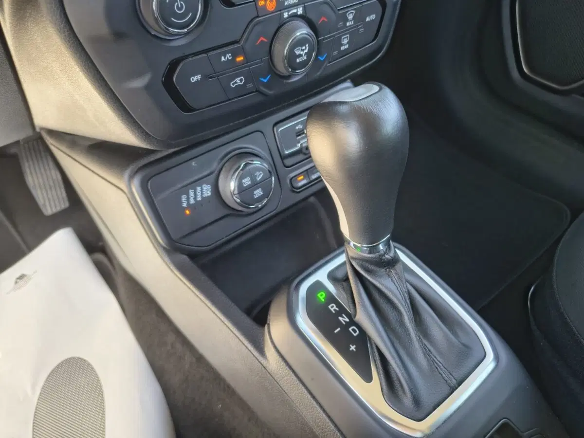 Jeep Renegade usata a Firenze (9)