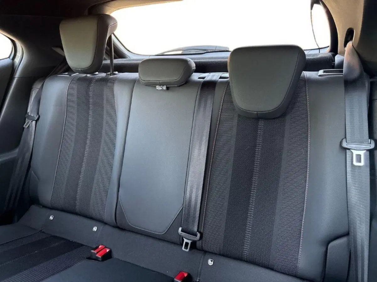 Opel Mokka usata a Lecco (12)