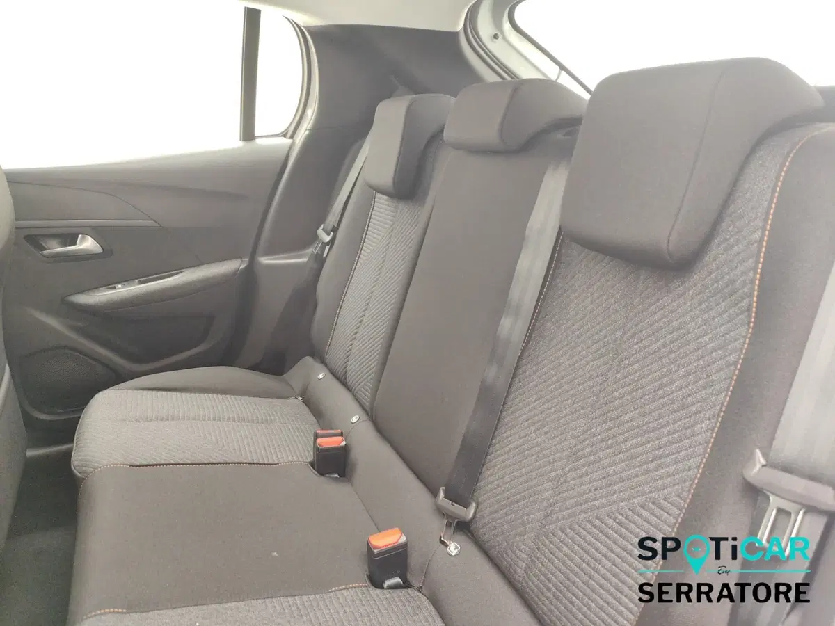 Peugeot 208 nuova a Como (12)