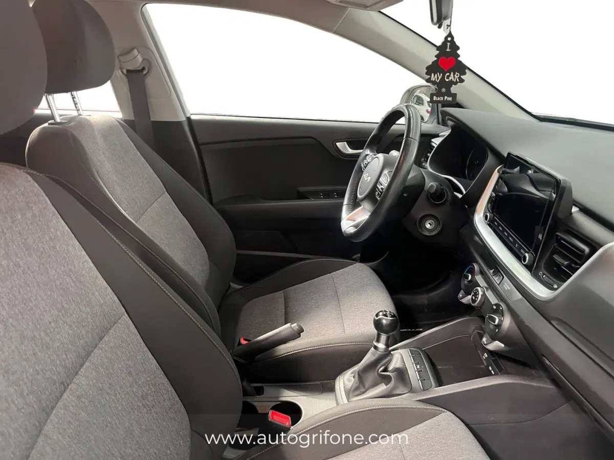 Kia Stonic usata a Modena (15)