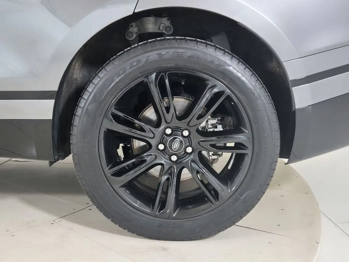 Land Rover Range Rover Velar usata a Torino (10)