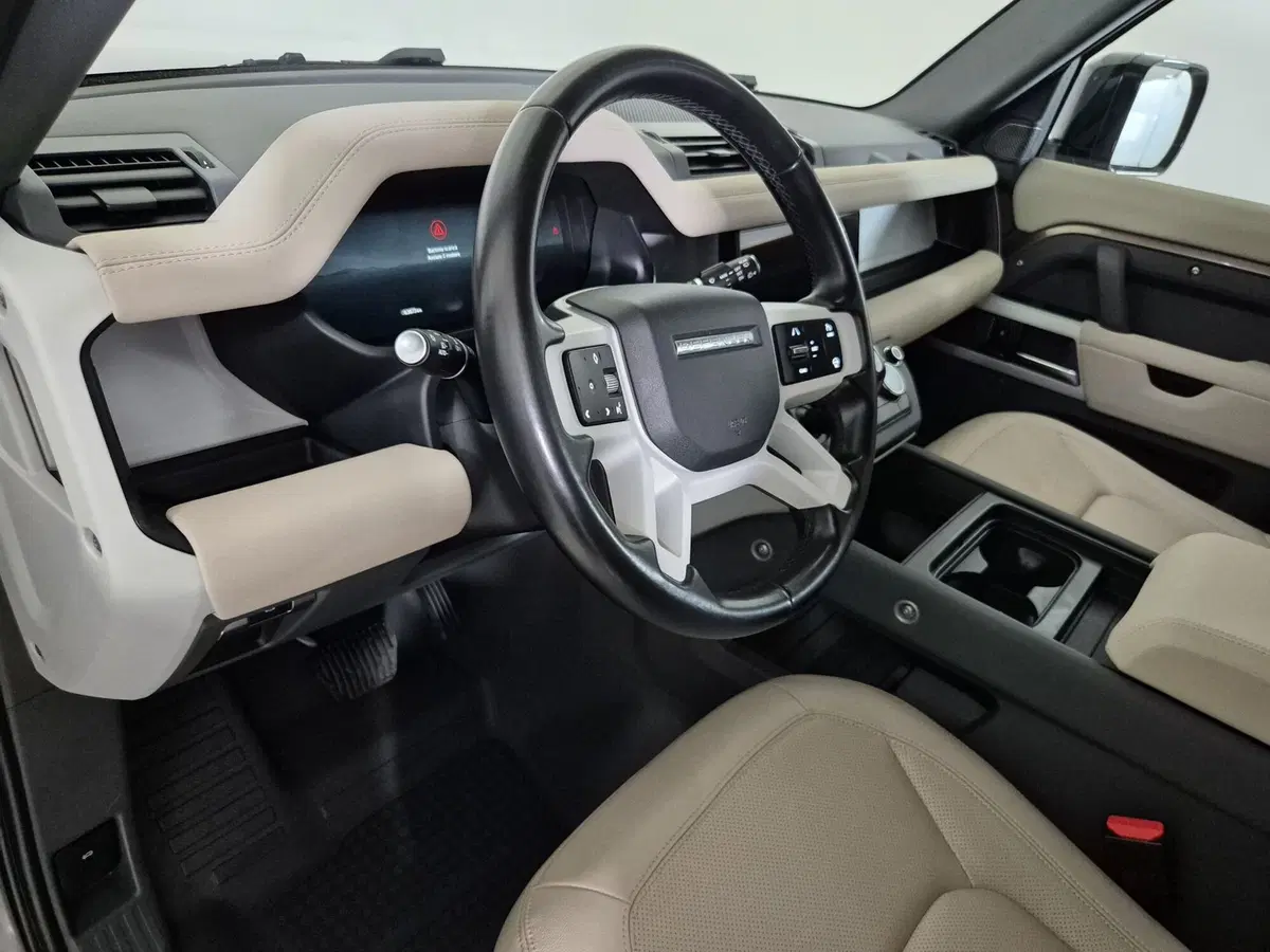 Land Rover Defender usata a Torino (17)