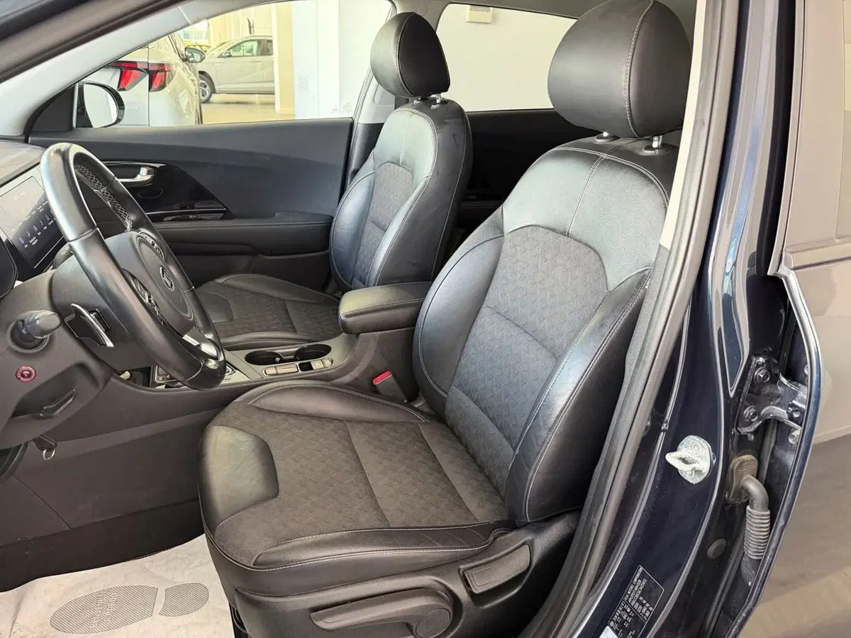 Kia Niro usata a Napoli (8)