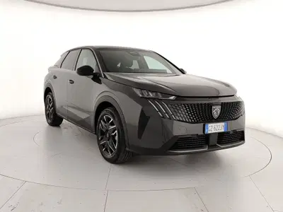 Peugeot 3008 1.2 hybrid Allure Business 145cv e-dcs6 del 2025 usata a Caserta