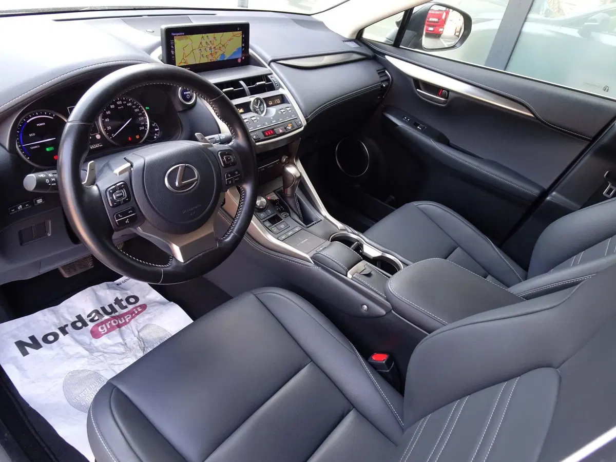 Lexus NX usata a Venezia (7)