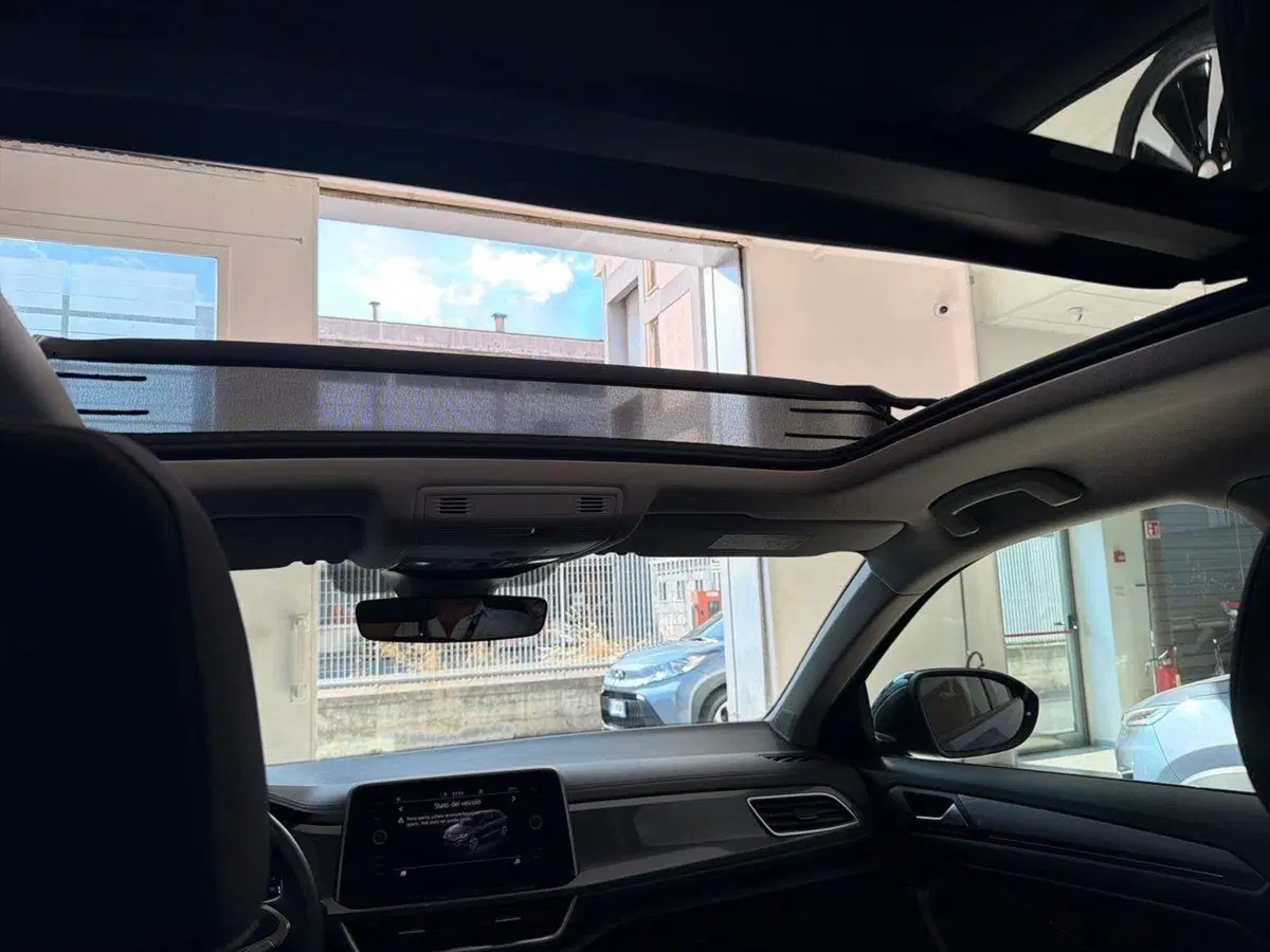 Volkswagen T-Roc usata a Catania (12)
