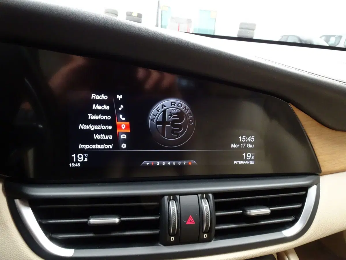Alfa Romeo Giulia usata a Treviso (19)