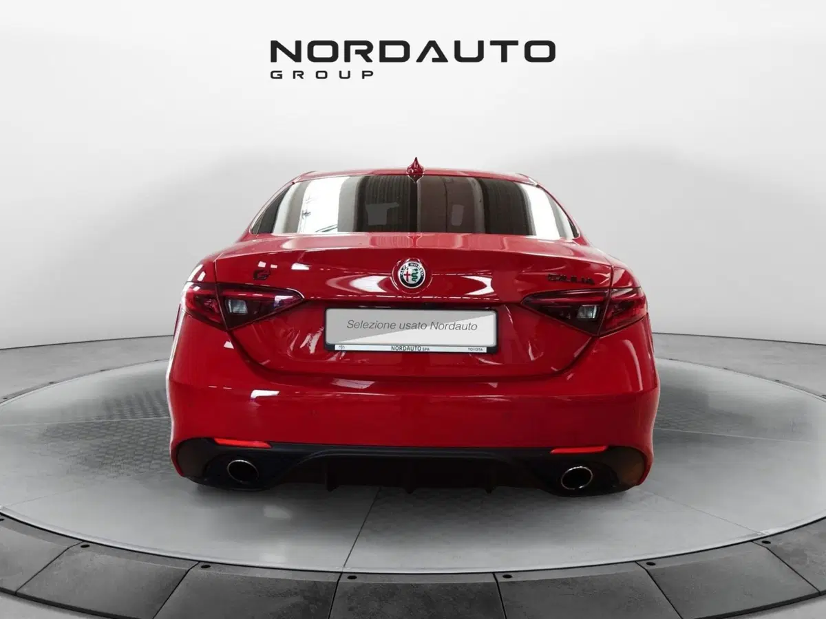 Alfa Romeo Giulia usata a Treviso (6)