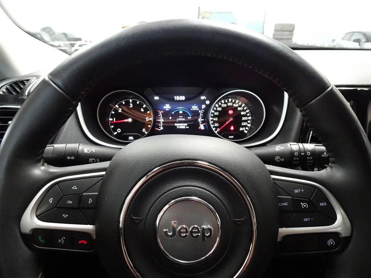 Jeep Compass usata a Treviso (11)