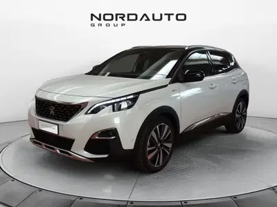 Peugeot 3008 Hybrid4 300 e-EAT8 GT Line del 2020 usata a San Fior