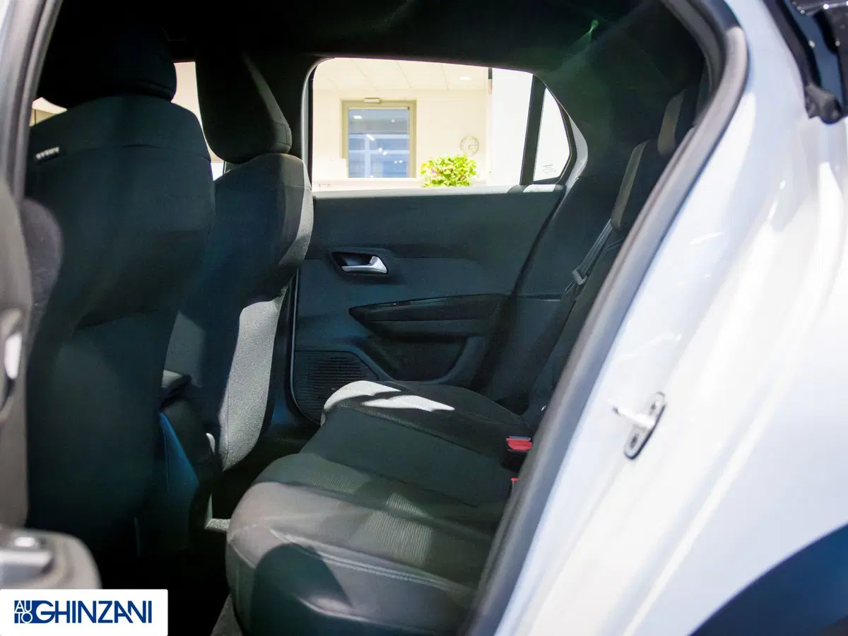 Lancia Ypsilon nuova a Bergamo (10)