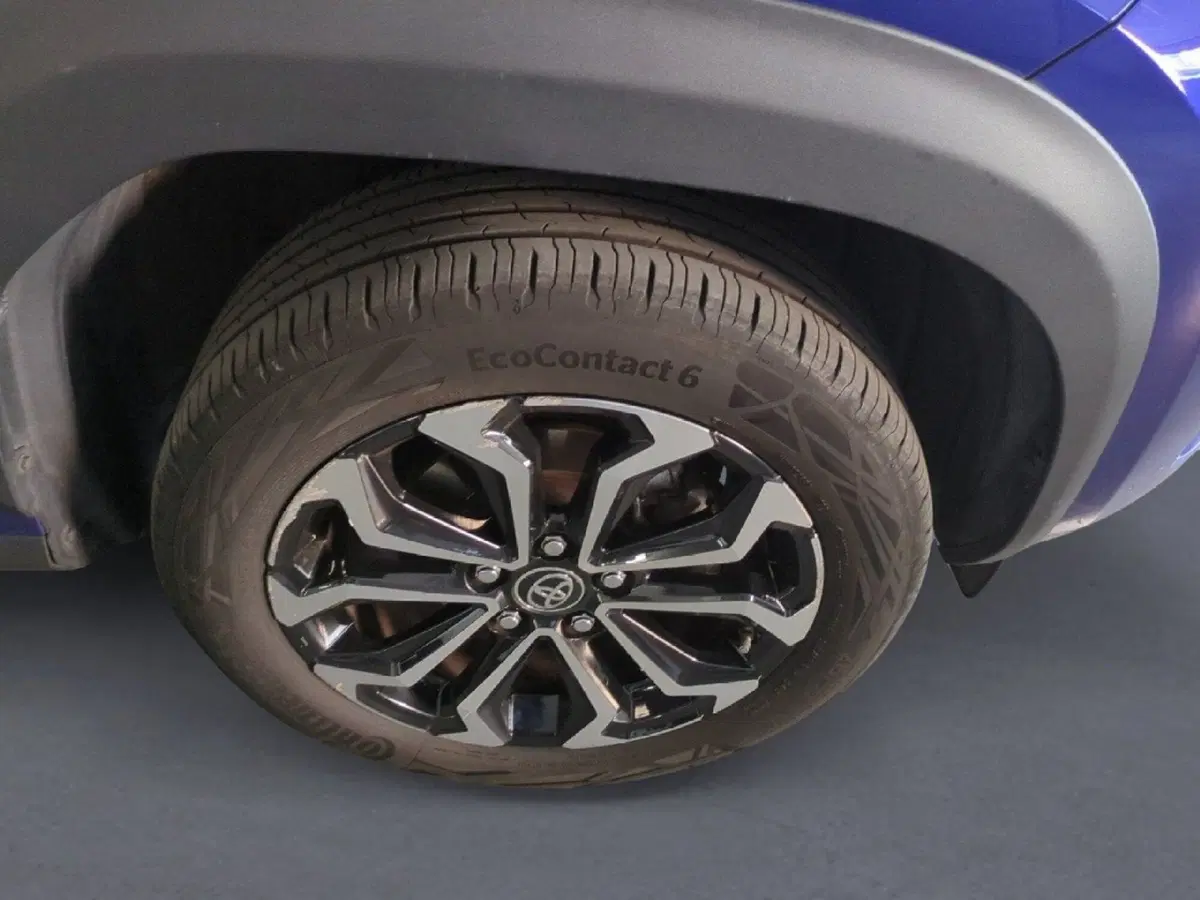 Toyota Yaris Cross usata a Milano (9)