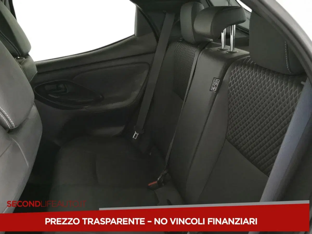 Toyota Yaris usata a Chieti (13)