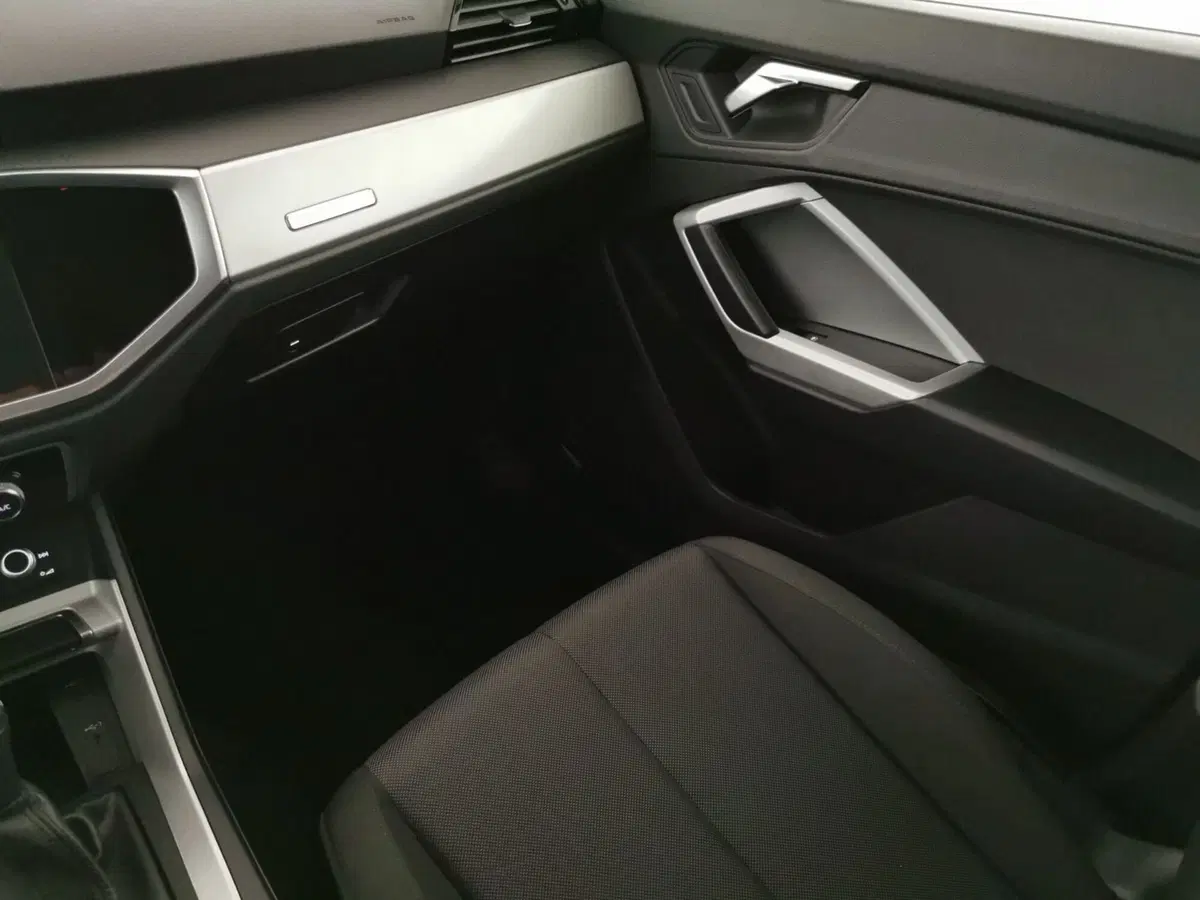 Audi Q3 Sportback usata a Chieti (19)