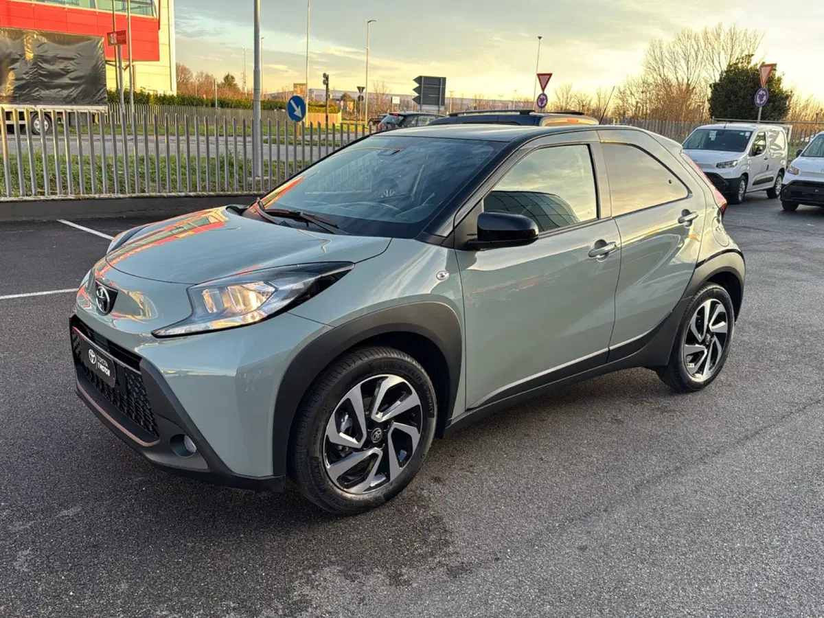 Toyota Aygo X nuova a Mantova