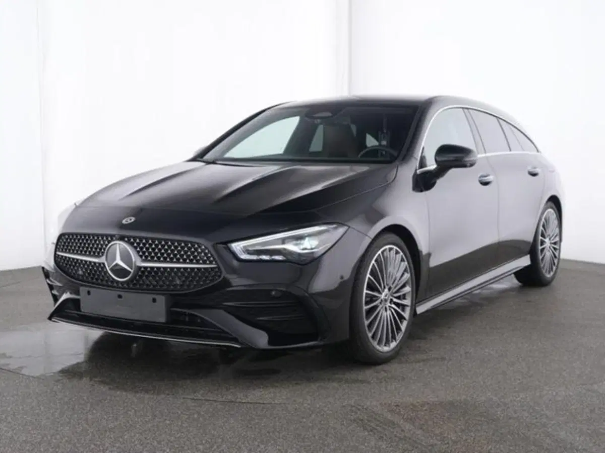 Mercedes-Benz CLA Shooting Brake usata a Novara