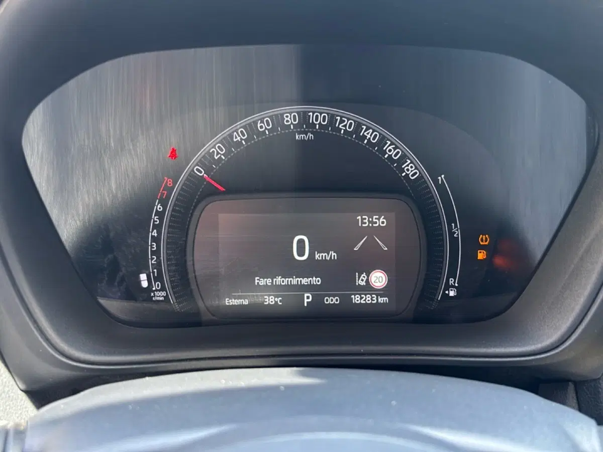 Toyota Aygo X usata a Bologna (10)