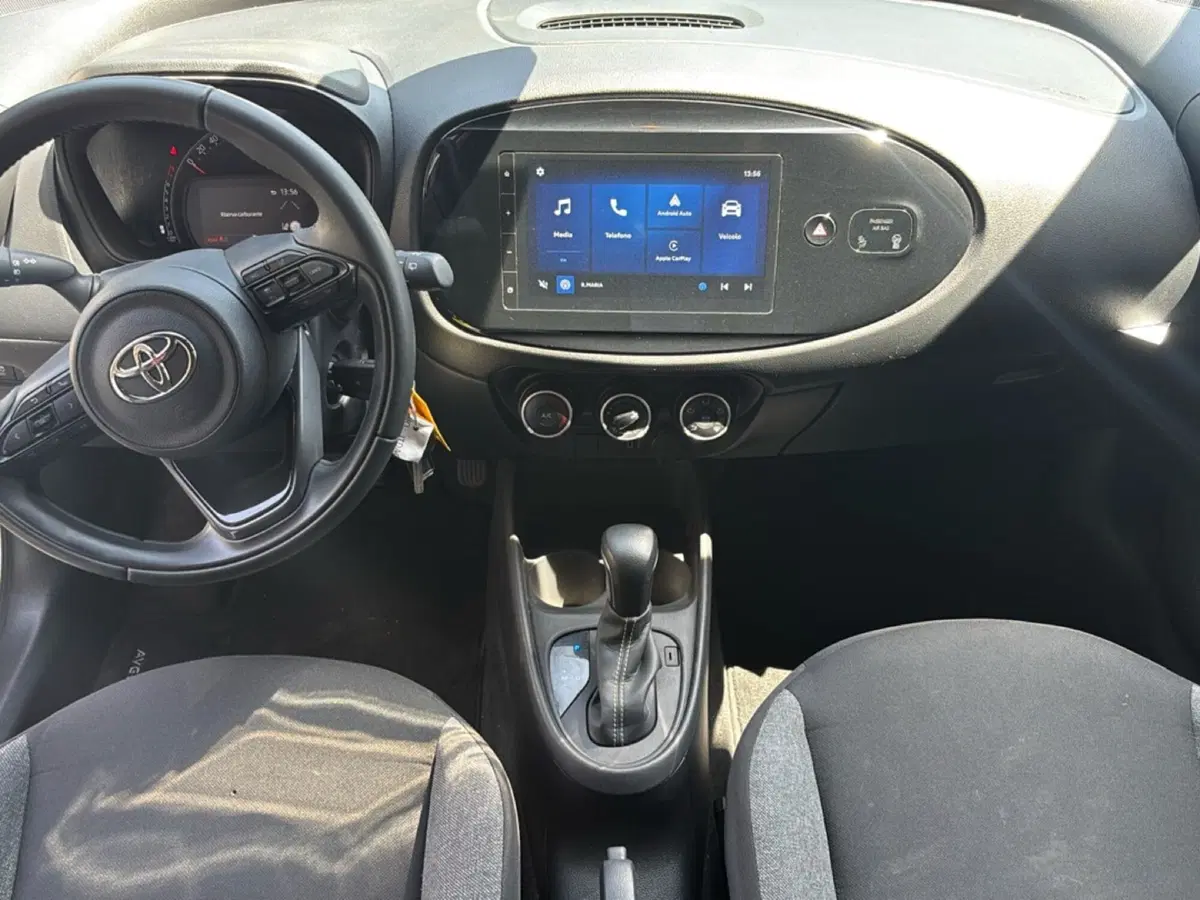 Toyota Aygo X usata a Bologna (9)