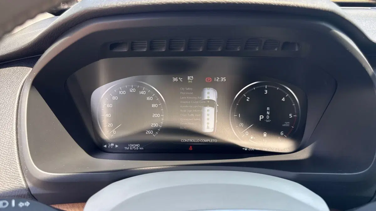 Volvo XC90 usata a Parma (5)