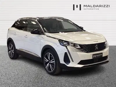 Peugeot 3008 Hybrid4 300 e-EAT8 GT del 2021 usata a Lecce