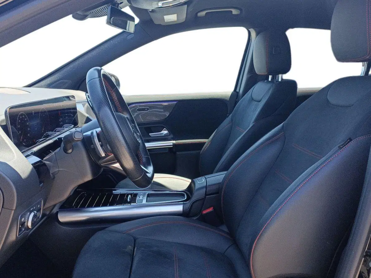 Mercedes-Benz GLA SUV usata a Matera (10)