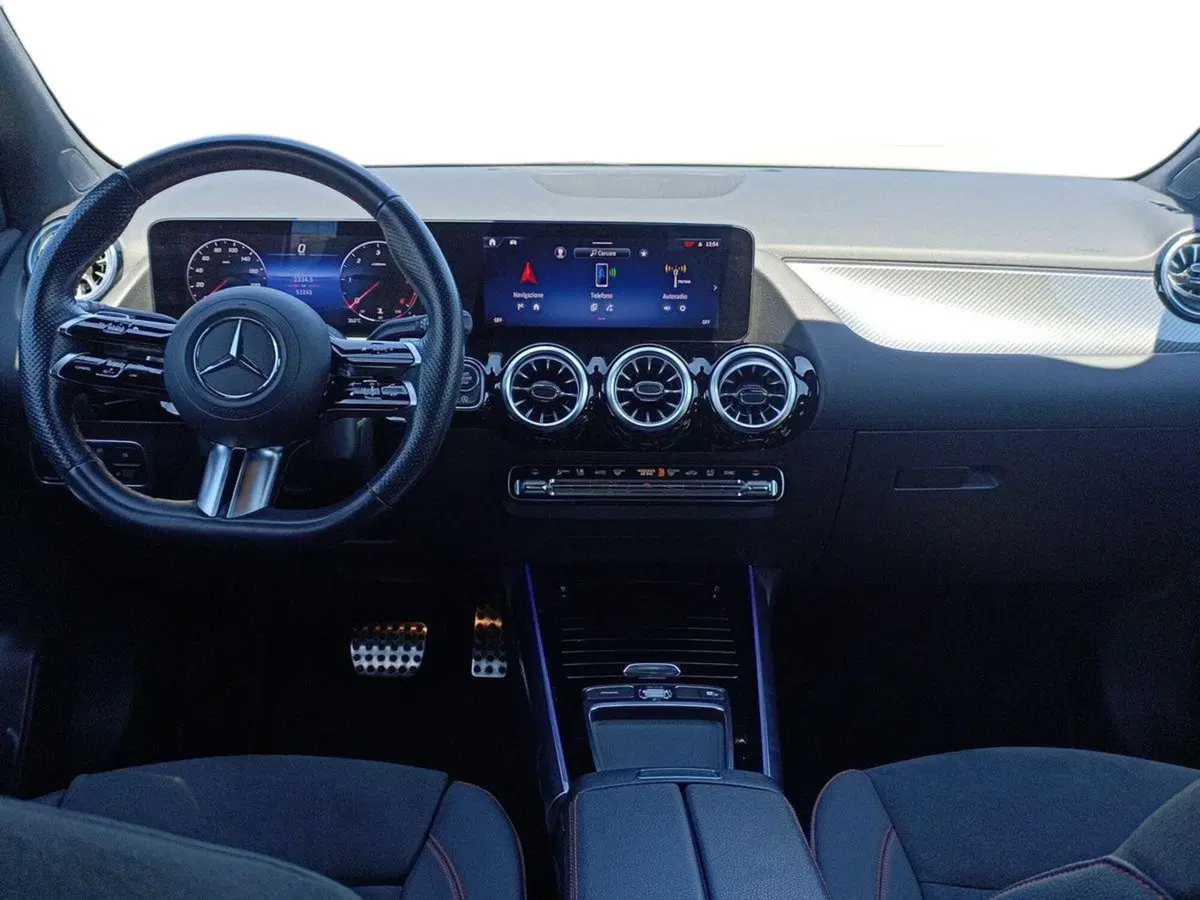 Mercedes-Benz GLA SUV usata a Matera (9)
