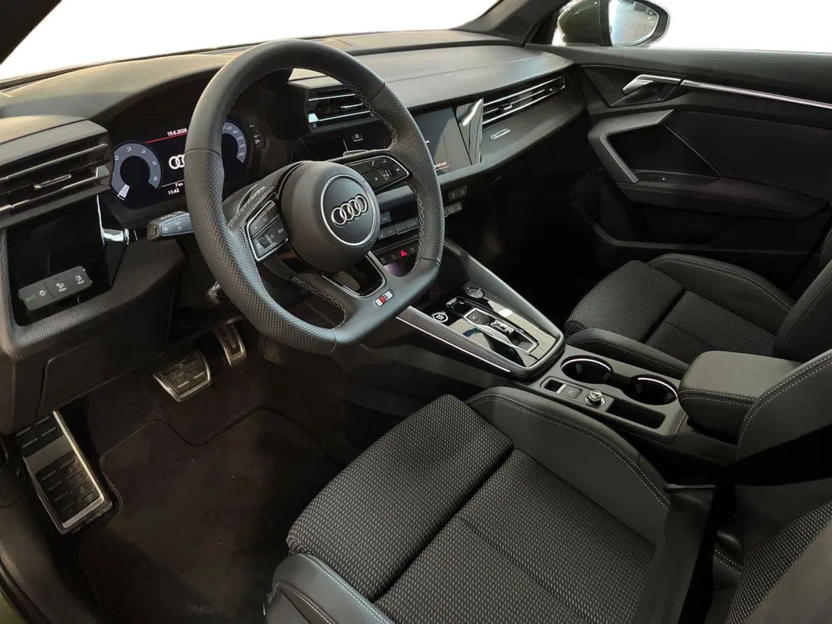 Audi A3 allstreet nuova a Bari (10)