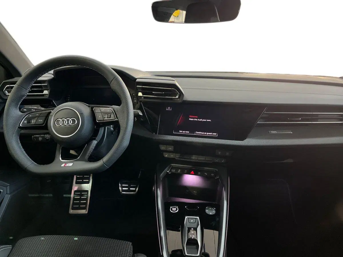 Audi A3 allstreet nuova a Bari (8)