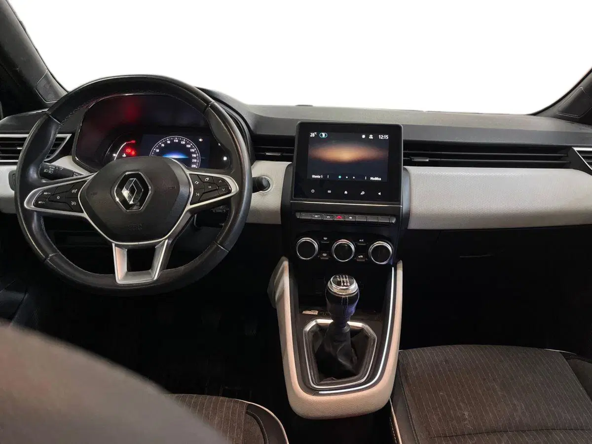 Renault Clio usata a Bari (8)