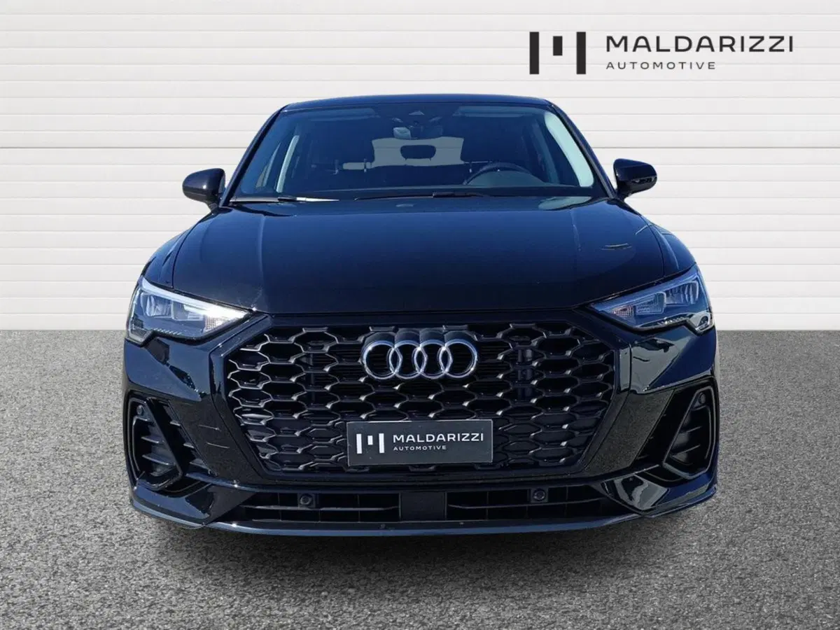 Audi Q3 Sportback usata a Bari (2)