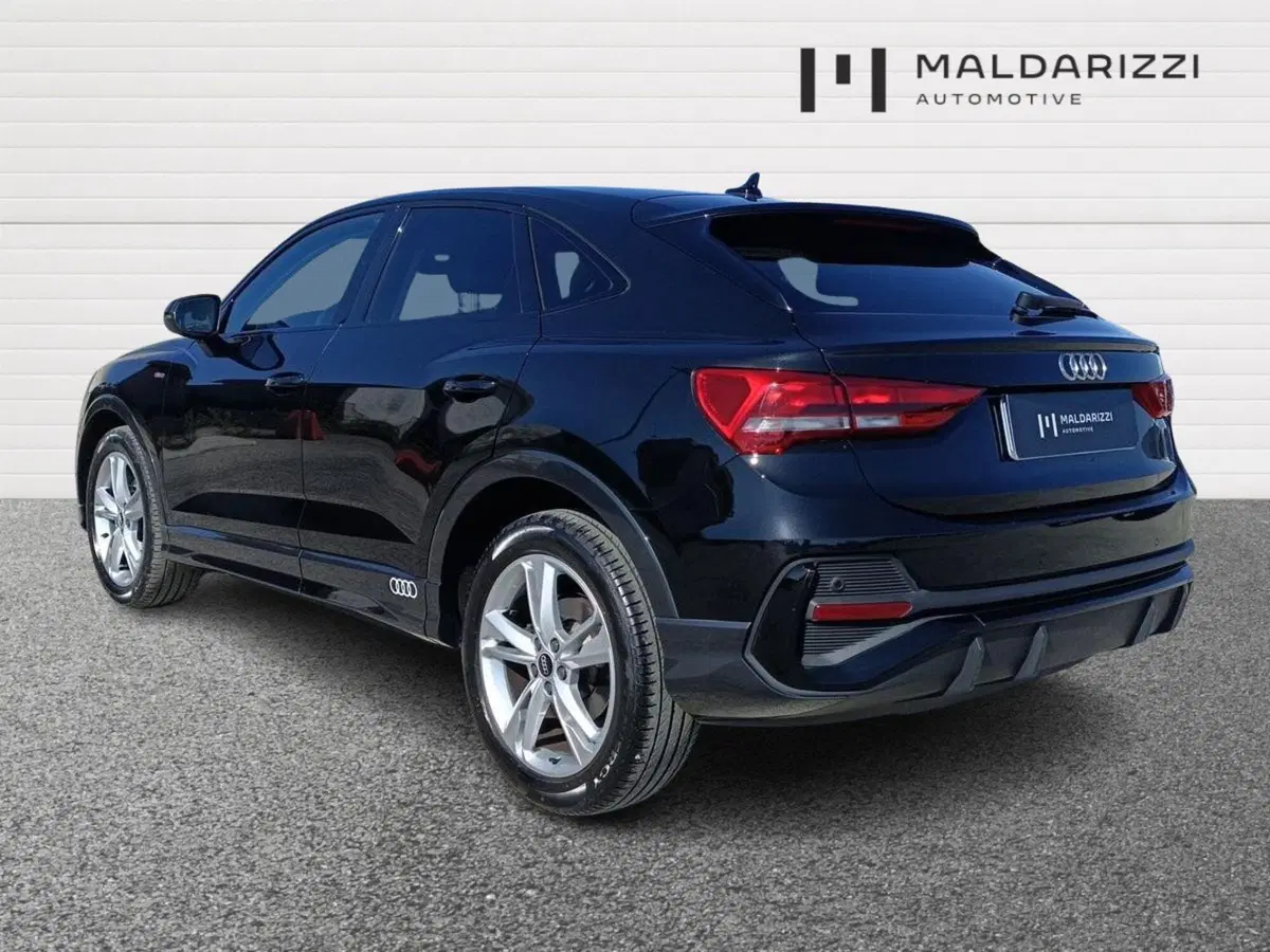 Audi Q3 Sportback usata a Bari (4)
