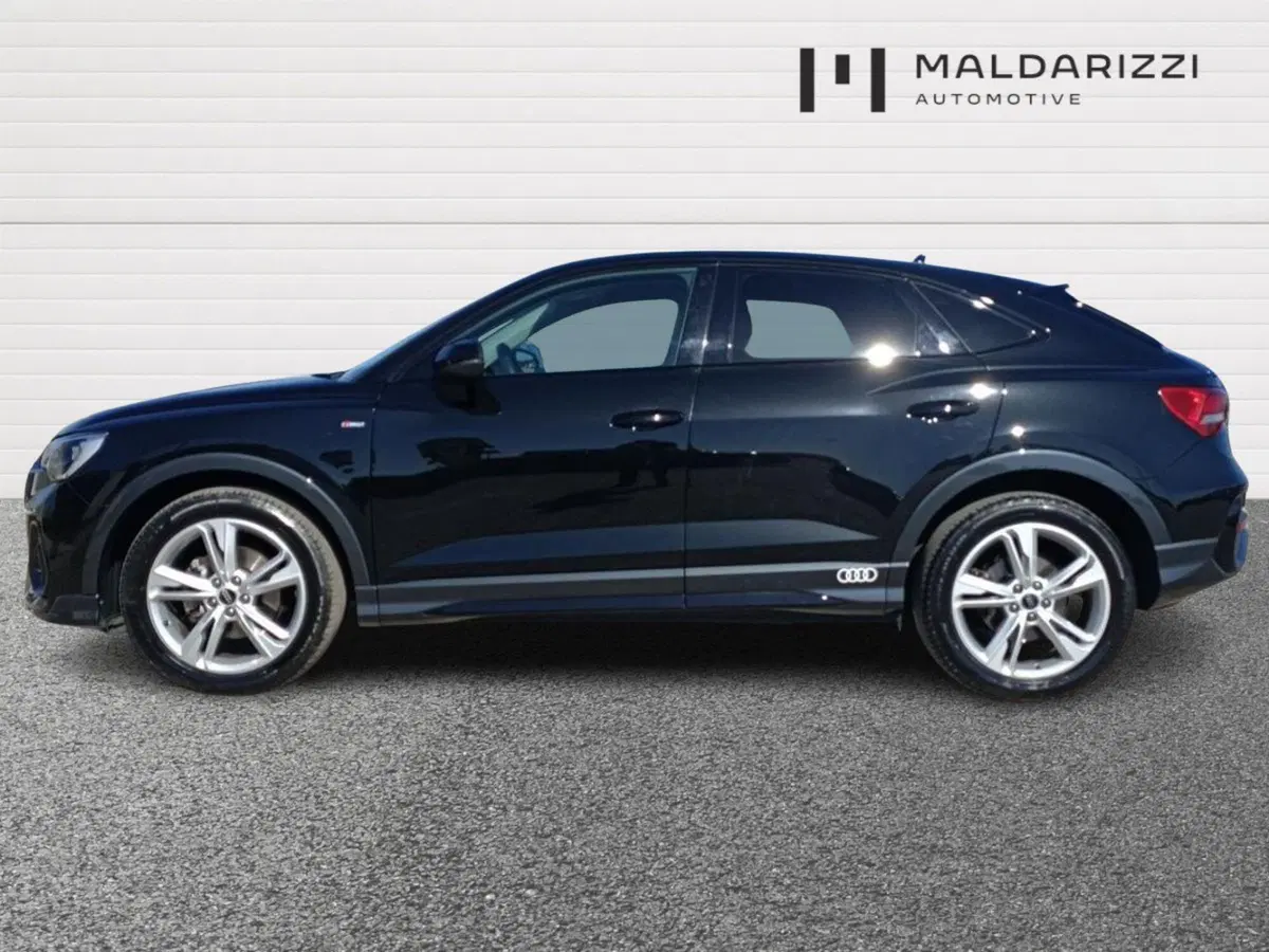 Audi Q3 Sportback usata a Bari (5)
