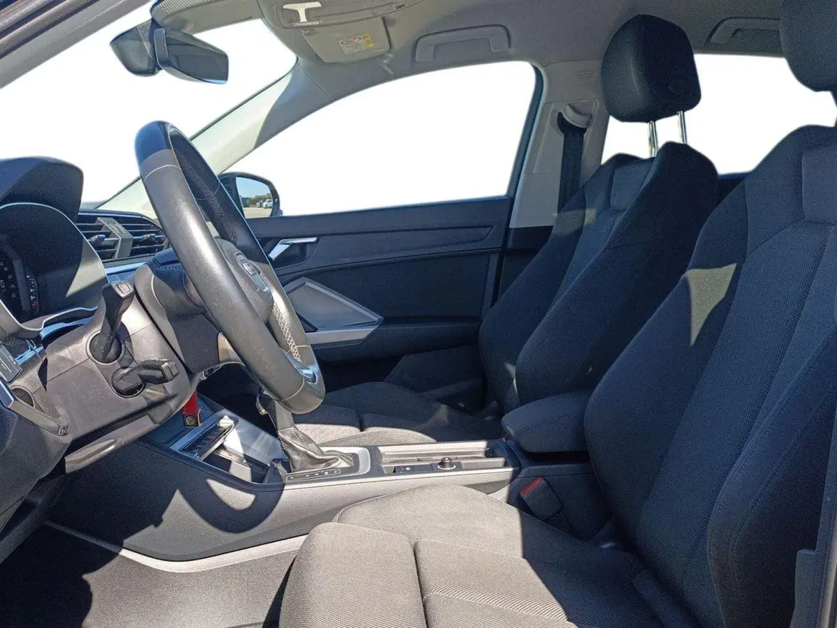 Audi Q3 Sportback usata a Bari (7)