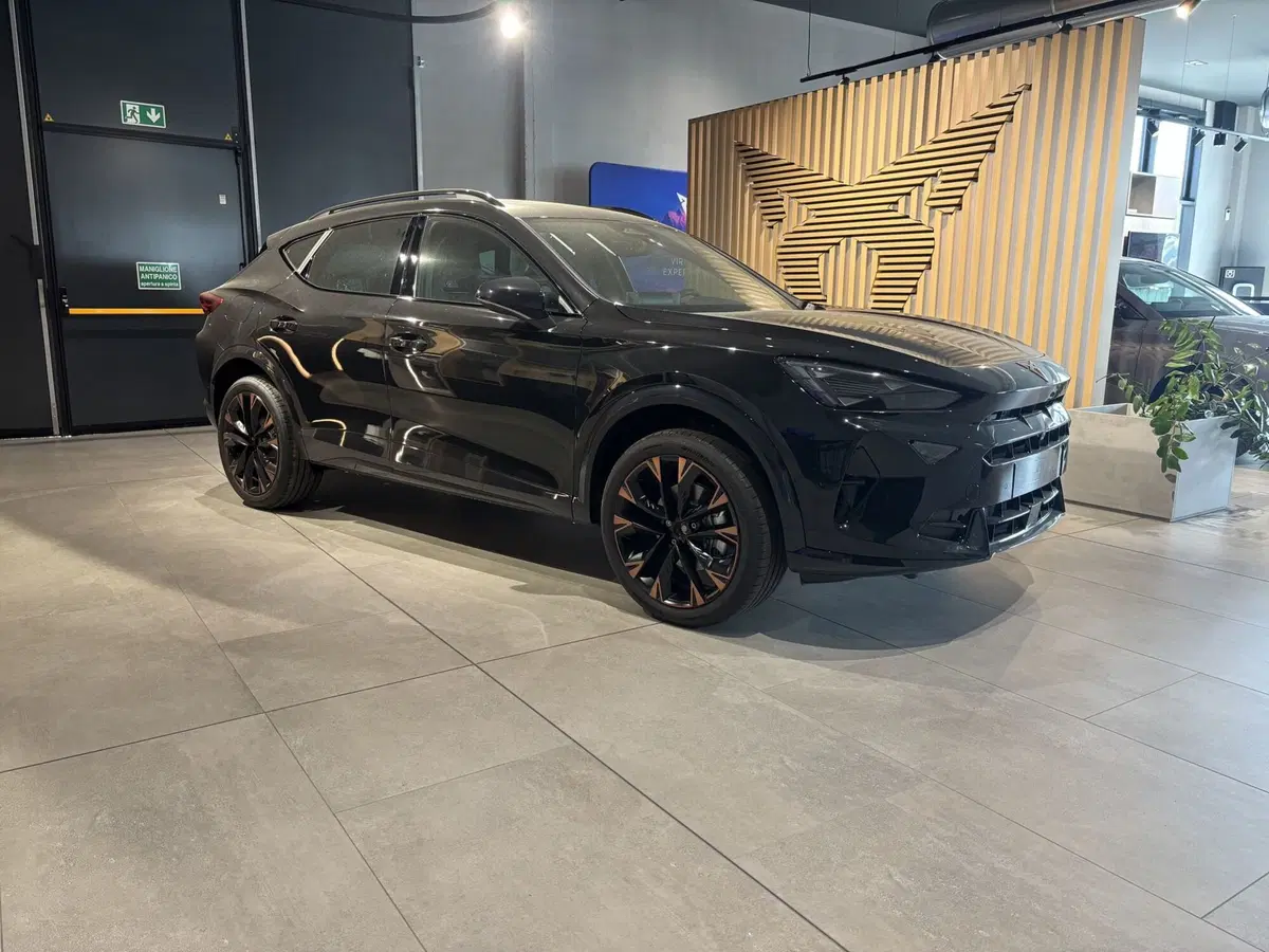 Cupra Formentor nuova a Ferrara (3)