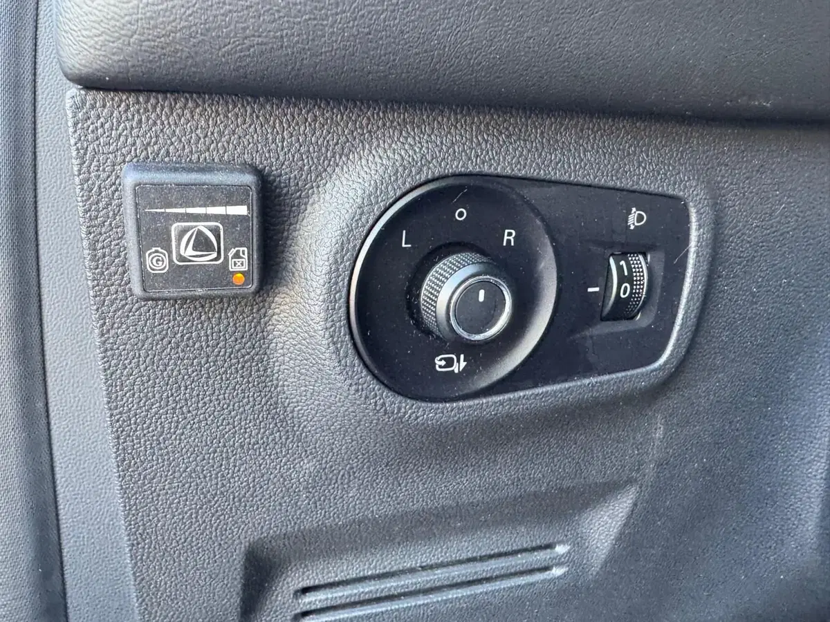 Mg ZS usata a Ferrara (12)