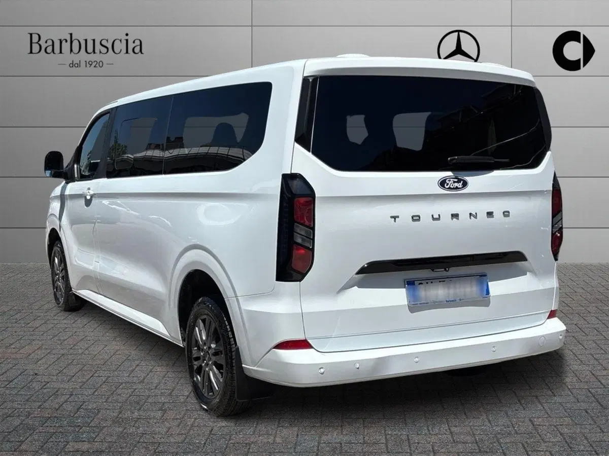 Ford Tourneo Custom usata a Pescara (4)
