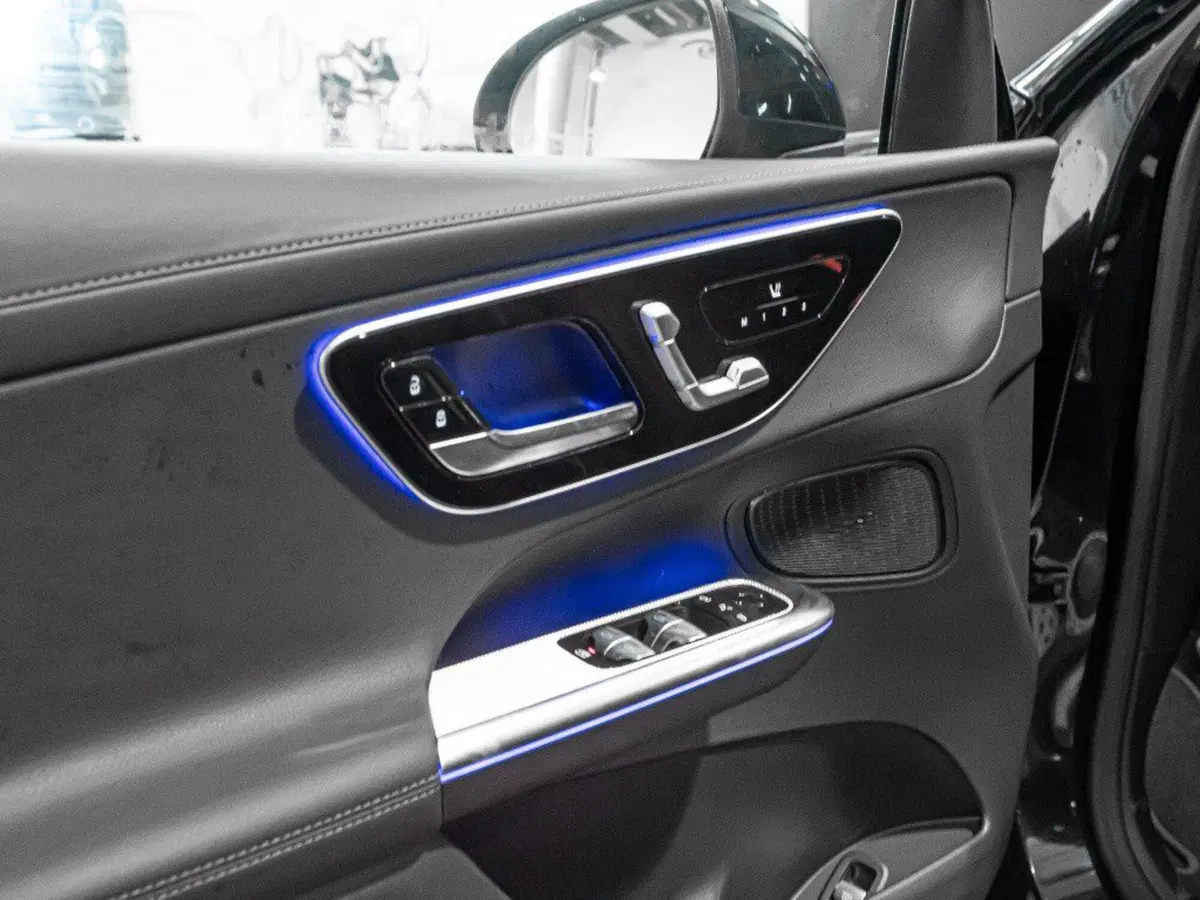 Mercedes-Benz GLC nuova a Rimini (10)