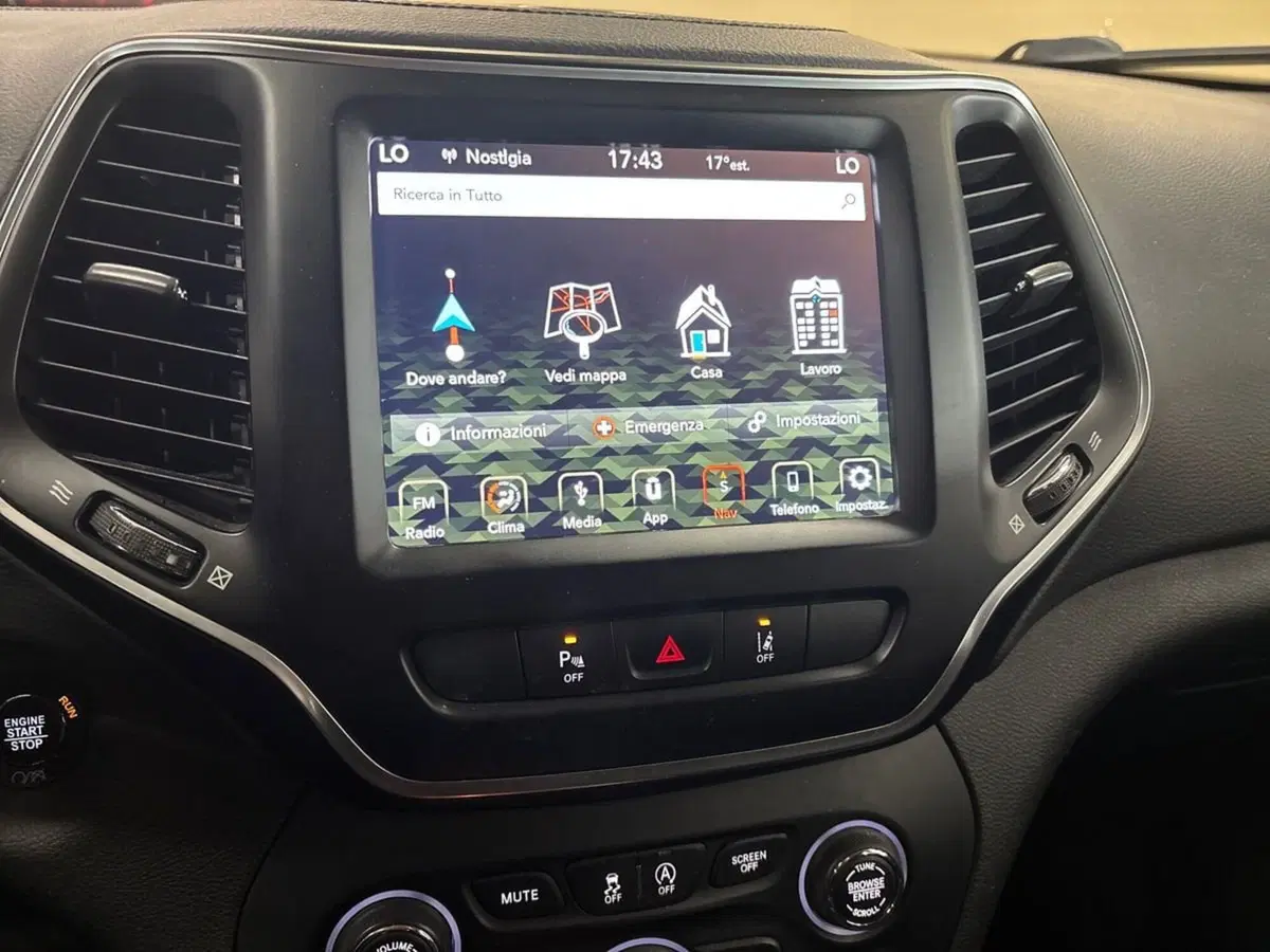 Jeep Cherokee usata a Torino (14)