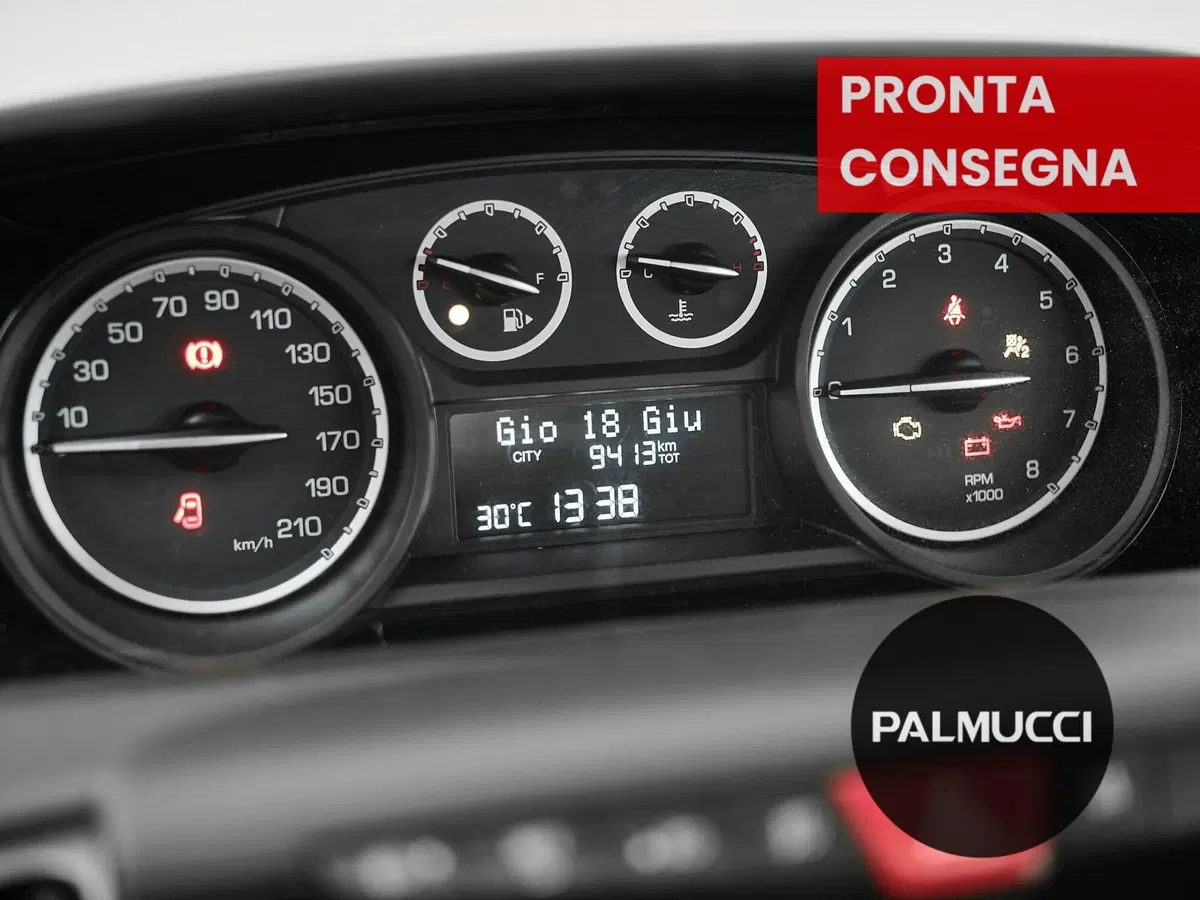 Lancia Ypsilon usata a Prato (18)