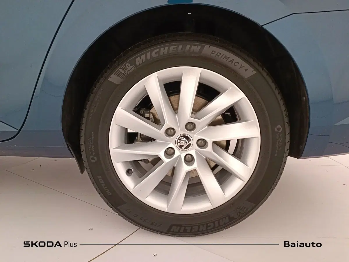 Skoda Superb Station Wagon nuova a Reggio Emilia (13)