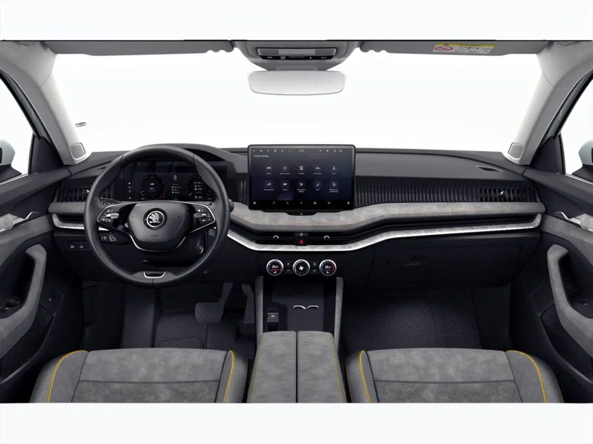 Skoda Superb nuova a Reggio Emilia (4)