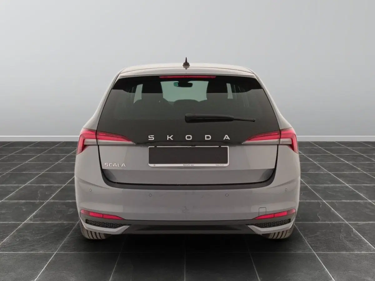 Skoda Scala nuova a Reggio Emilia (5)