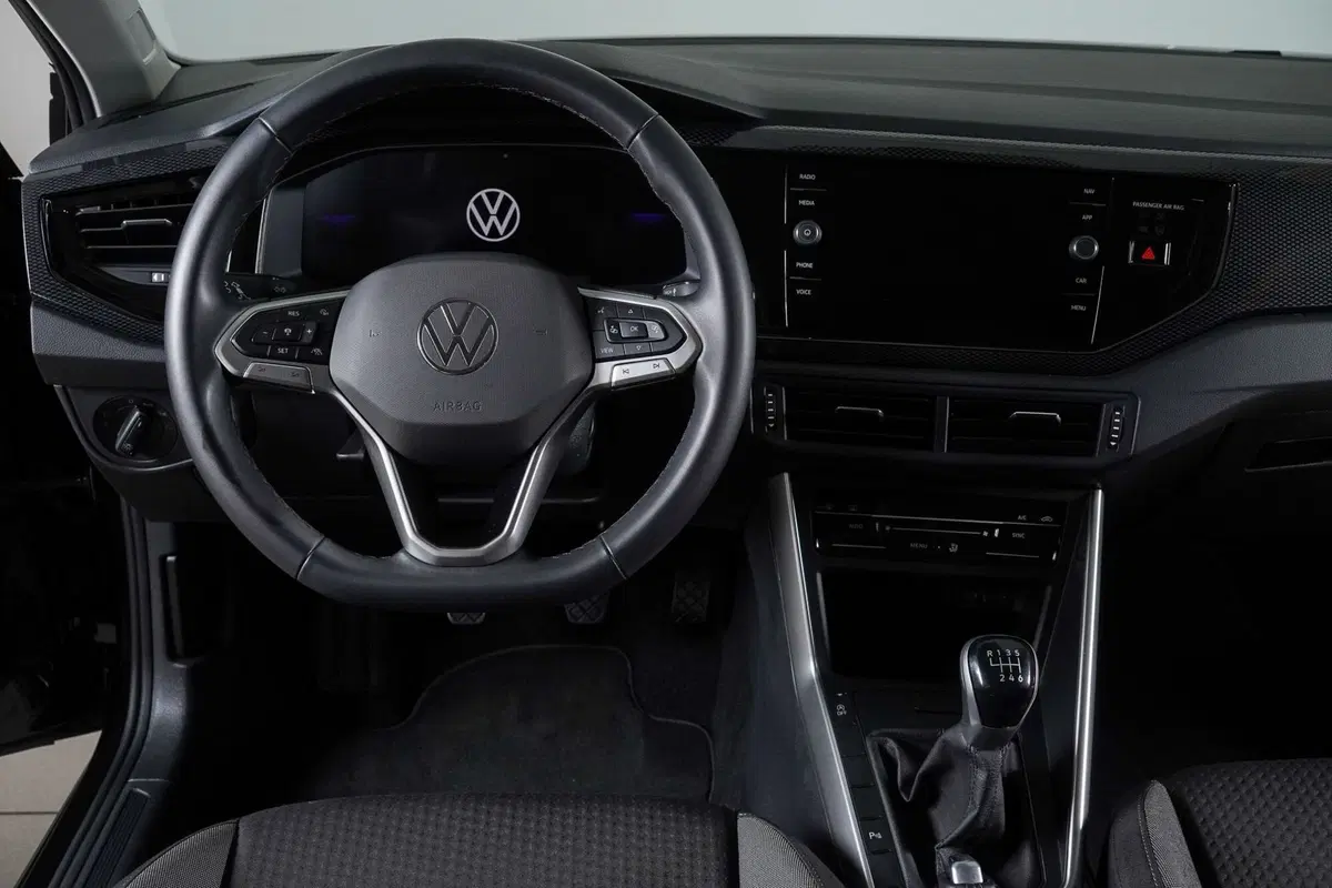 Volkswagen Taigo usata a Perugia (16)