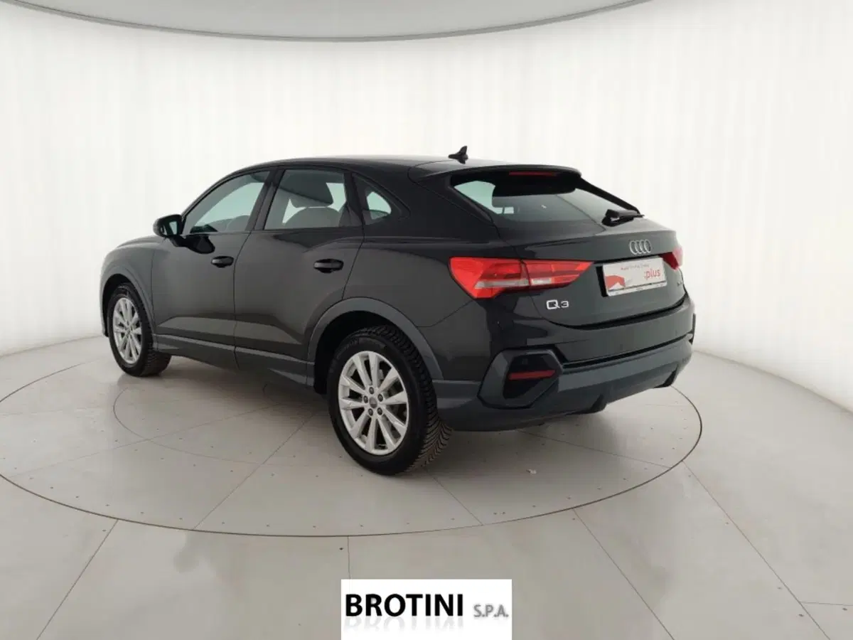 Audi Q3 Sportback usata a La Spezia (2)