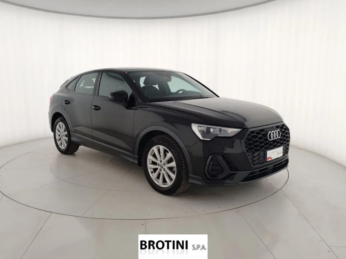 Audi Q3 Sportback usata a La Spezia (4)