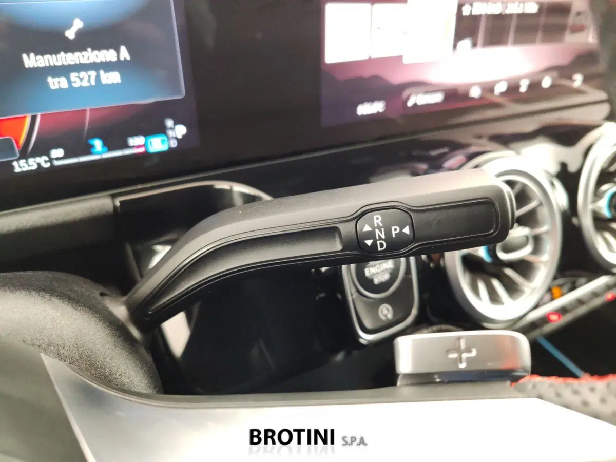 Mercedes-Benz GLA SUV usata a Massa-Carrara (12)