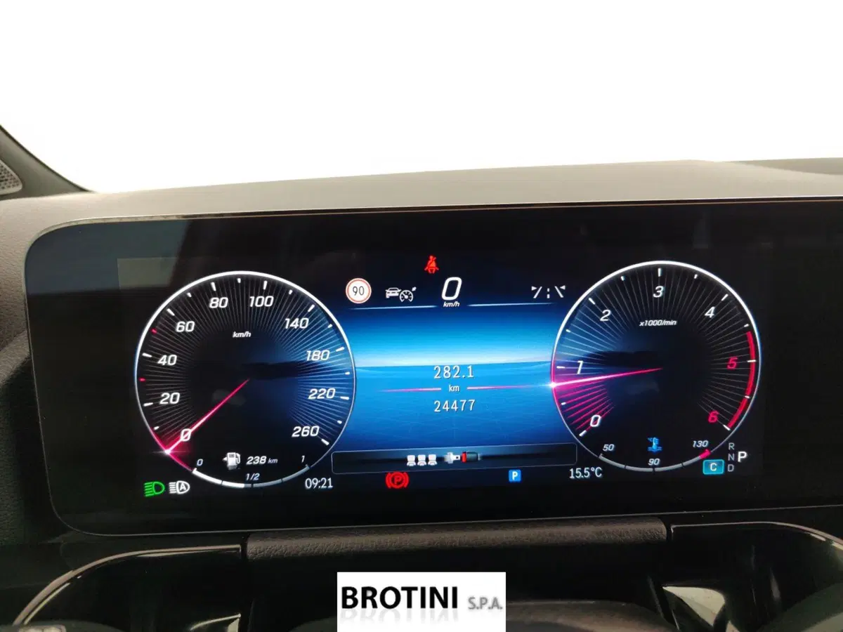 Mercedes-Benz GLA SUV usata a Massa-Carrara (15)