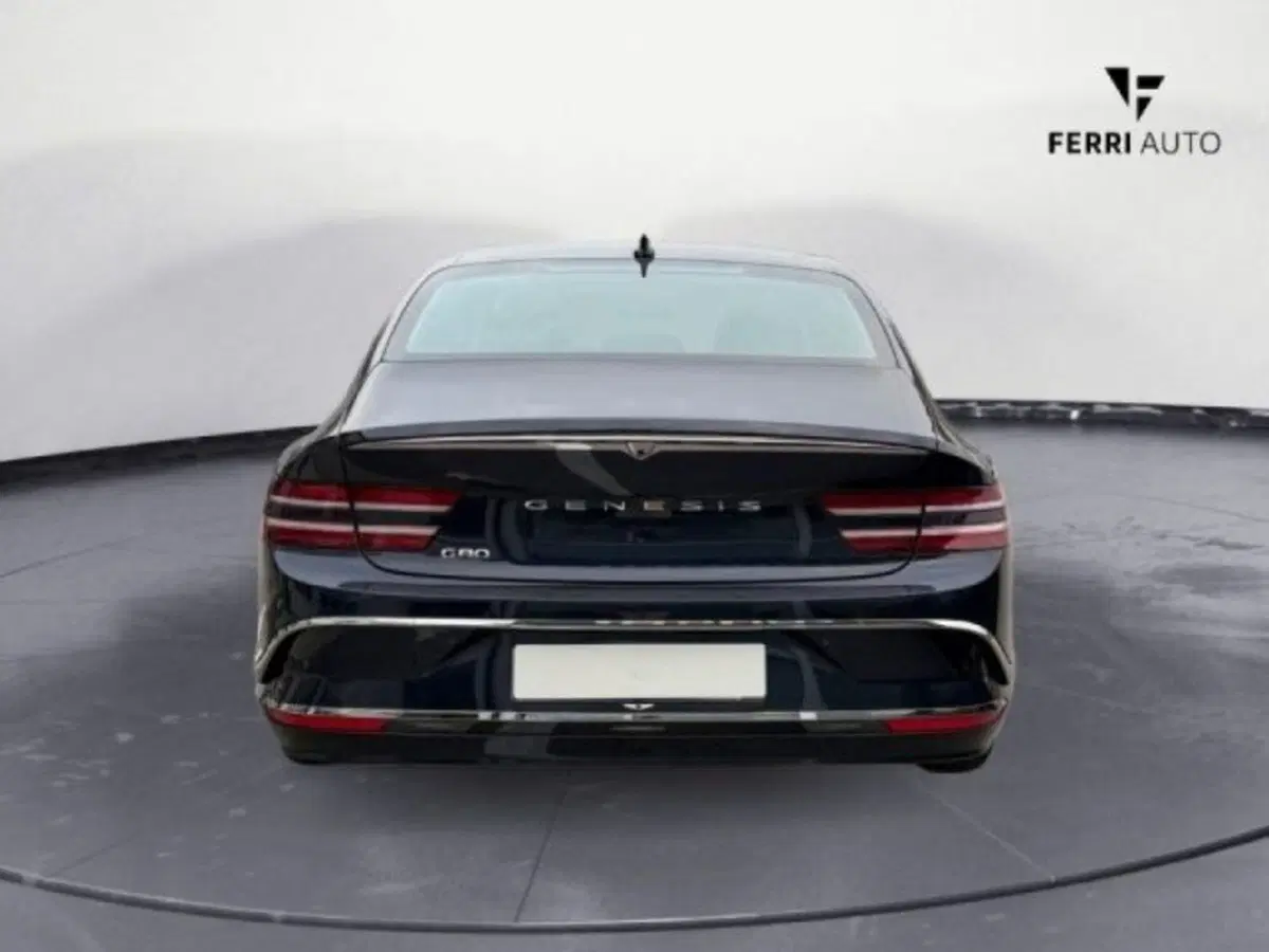 Genesis G80 nuova a Padova (8)