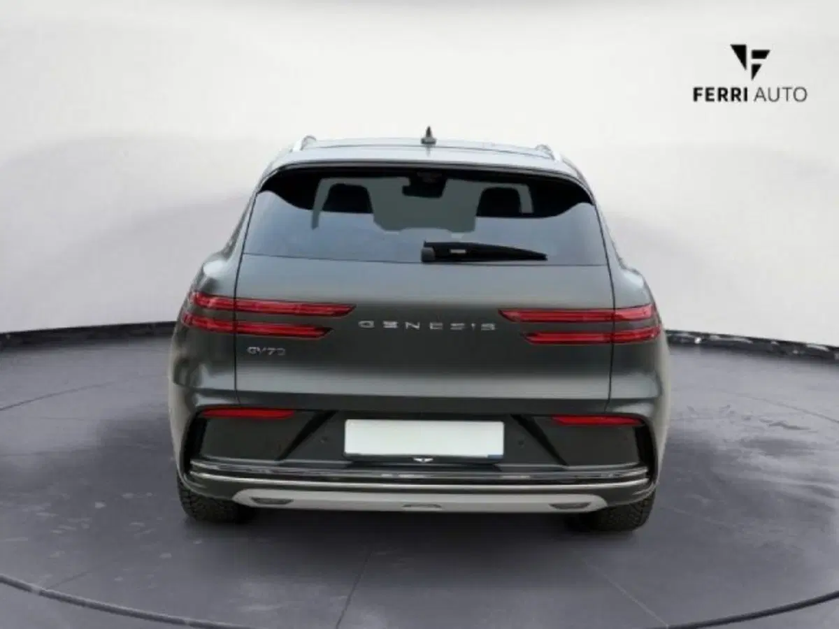 Genesis GV70 nuova a Padova (8)