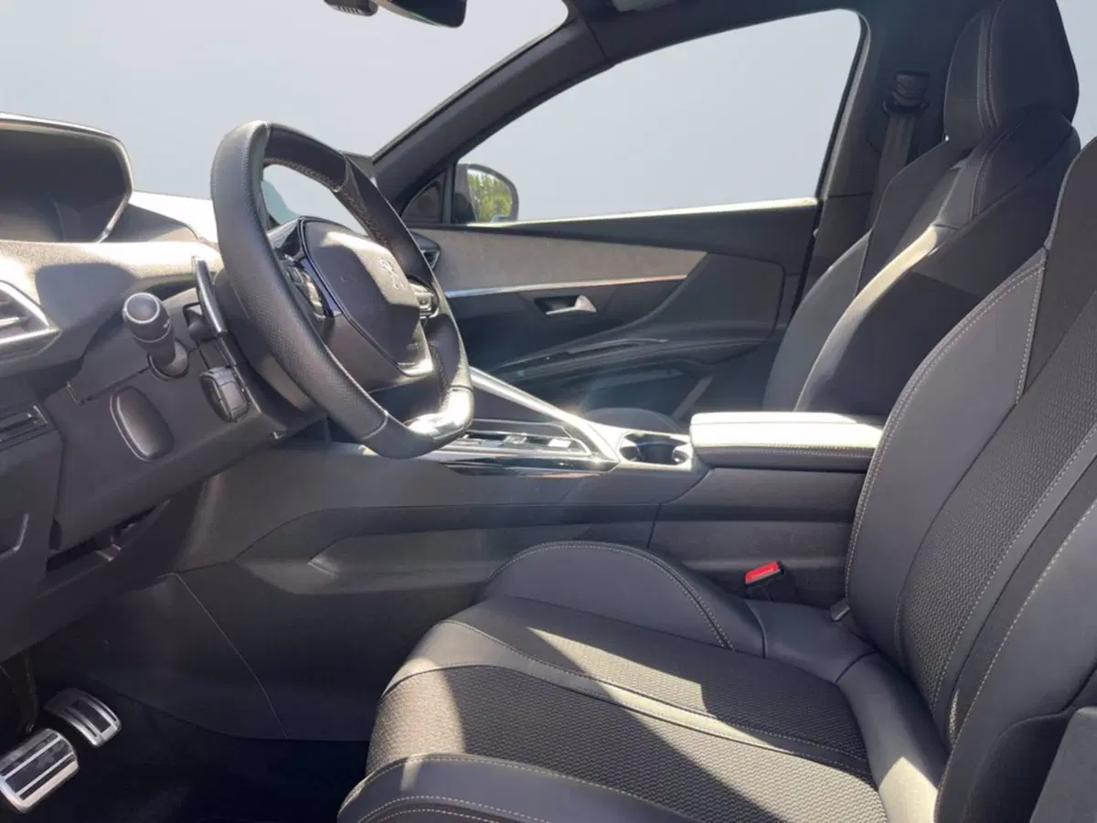 Peugeot 5008 usata a Milano (11)